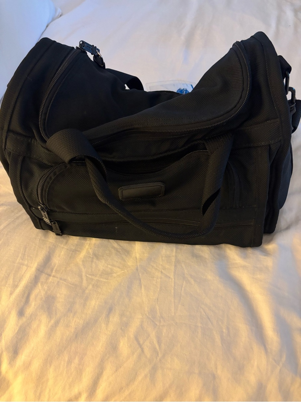 Black TUMI Duffel Bag - Versatile Travel & Gym Carry
